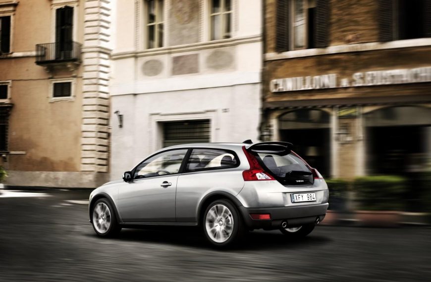 ریموت یدک ولوو c30 سال 2007 تا 2013